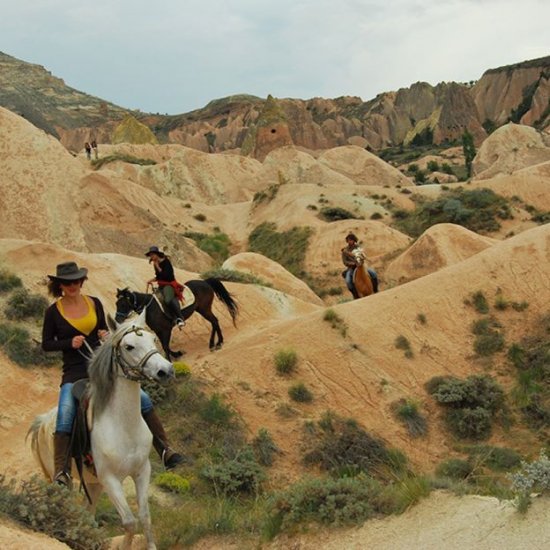 Göreme: Cappadocia Sunset Horse Riding